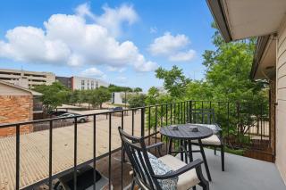 2-BD 2-BA Apartment with Pool Patio Courtyard - Dallas - 7