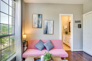 Explore and Unwind Charming Bedford Apartment - Bedford - 7
