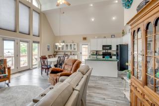 Deck and Views Lake Murray Escape in Chapin! - Chapin - 7
