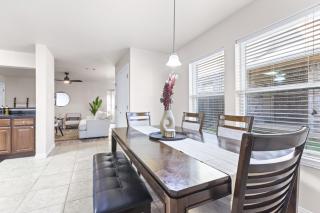 Family-Friendly 3BR 10 Min from ATT Stadium - Arlington - 5