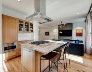 Elevated Living in the Hills - 9