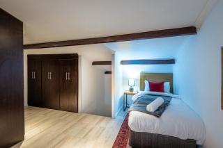 Spacious 3-Bedroom Retreat with Ocean View - 8