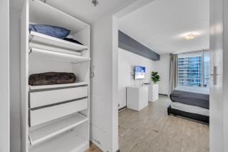 Brickell 1BR Gem with Free Parking and Skyline Views - Miami - 8