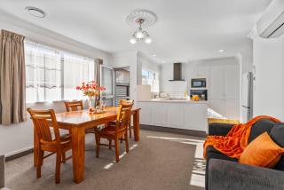 Taupo Town and Lake - 8