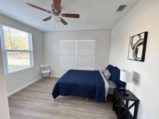 547c) Renovated 3 bedroom downtown - Sint-Petersburg - 1