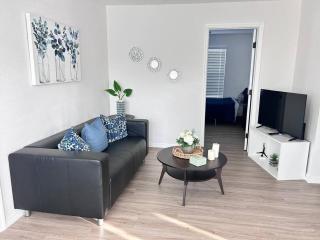 547a) Large 4 bedroom close to Beach and Downtown - Sint-Petersburg - 7