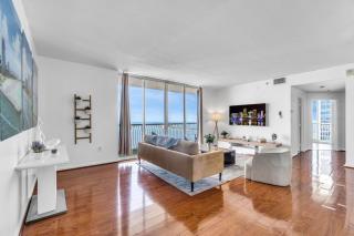 City-View Retreat in Brickell 2BR and Free Parking - Miami - 9