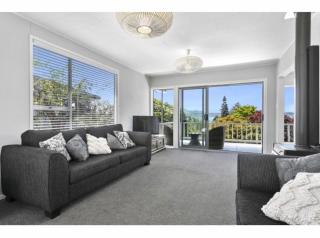 Acacia Bay - Lake and Mountain Views - Taupo - 6