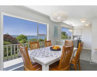 Acacia Bay - Lake and Mountain Views - Taupo - 2