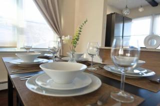 556b) Large 3 bedroom with Parking - North Bergen - 0