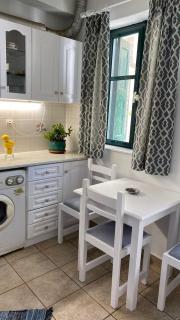 White House - Plomari - 9
