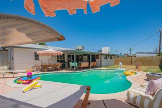 Near Mntn Park Private Pool & Fully Fenced Yard - Phoenix - 1
