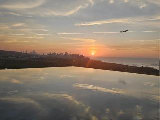 New Luxury in Dominique - Private Jacuzzi - Nesspresso - Views 13th Floor - 1