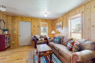 Long Hollow Ranch - The Bunk House - Sisters - 2