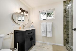 Peaceful 5-Acre Stay - The Emerald Grove Retreat - 7