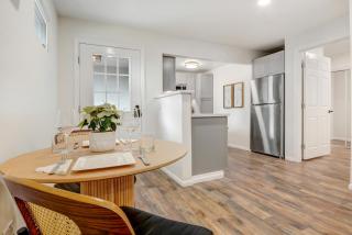 Peaceful 5-Acre Stay - The Emerald Grove Retreat - 1