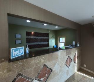 Glennville Inn - 7