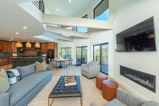 Raven House - Black Mountain - 9