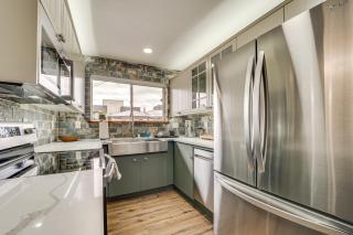 2 Blocks to Beach Park Cozy Seattle Townhome - Seattle - 1
