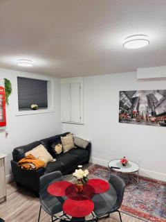 Nanone Signature- Adorable 2 Bedroom Suite - Saskatoon - 7