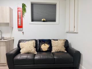 Nanone Signature- Adorable 2 Bedroom Suite - Saskatoon - 6