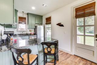 2 Mi to LAuberge Casino Home with Large Yard! - Baton Rouge - 3