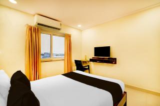 Townhouse De Alphabet Hotel - Gandimaissamma - Haiderabad - 6