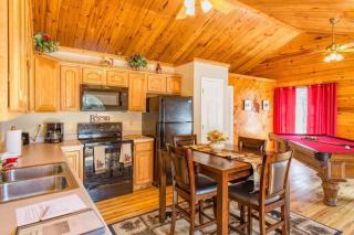 Great View! Pool Table,Hot Tub,Privacy,Fireplace - Sevierville - 1