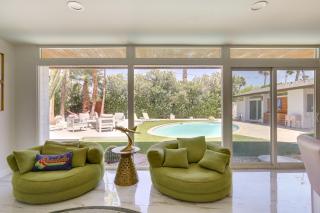 2 Mi to Dtwn Palm Springs Vibrant Home with Hot Tub - Palm Springs - 6