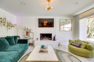 2 Mi to Dtwn Palm Springs Vibrant Home with Hot Tub - Palm Springs - 7