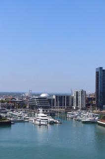 Luxury Marina View Penthouse - Southampton - 2