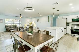 Swim, Fish, Shop and More Port Charlotte Retreat! - Port Charlotte - 4
