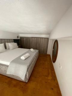 Urban Apartment by AJS - Vlorë - 0