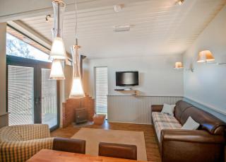 The Sherwood Hideaway Lodges - - 1