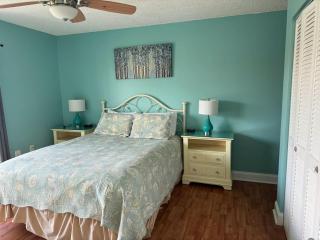 Crescent Arms Condominiums - Siesta Key - 2