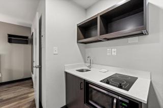 Southern Suites Kennesaw - 2