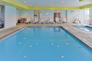 Holiday Inn Express Hotel & Suites Terre Haute by IHG - Terre Haute - 7