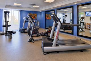 Holiday Inn Express Hotel & Suites Terre Haute by IHG - Terre Haute - 2