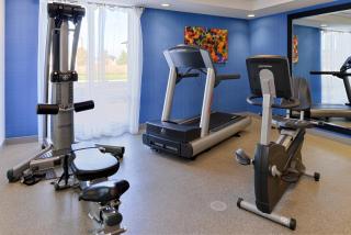 Holiday Inn Express Hotel & Suites Terre Haute by IHG - Terre Haute - 3