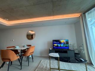 The Heights at Riverline O2 View & AC - London - 8