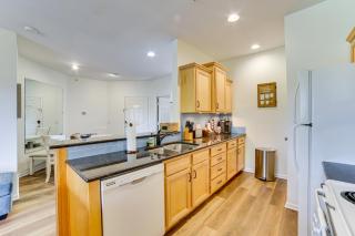 4 Mi to Branson Landing Resort Condo with Balcony - Branson - 3