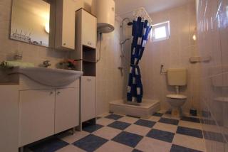 Apartments Juracak Josip i Mira - Grbe - 3