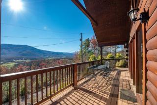 Gorgeous View. Hot Tub. Privacy. Fireplace. Pool & Fishing Access! - Sevierville - 6