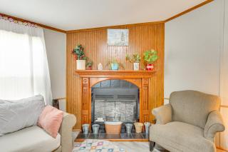 13 Mi to OKC: Edmond Home w/ Playground Access! - 4