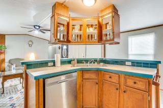 13 Mi to OKC: Edmond Home w/ Playground Access! - 3