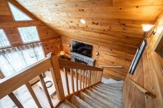 Lazy River Cabin: Lakefront Stay - Greentown - 4