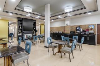Best Western Plus JFK Inn & Suites - 3