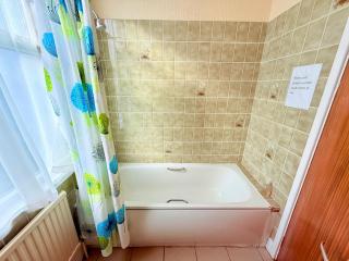 307 queens road Big double room with attached toilet and shower - Nottingham - 6