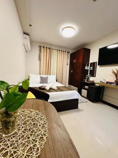 Homey Apartment with Olympic-sized pools - 2