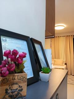 Homey Apartment with Olympic-sized pools - 5
